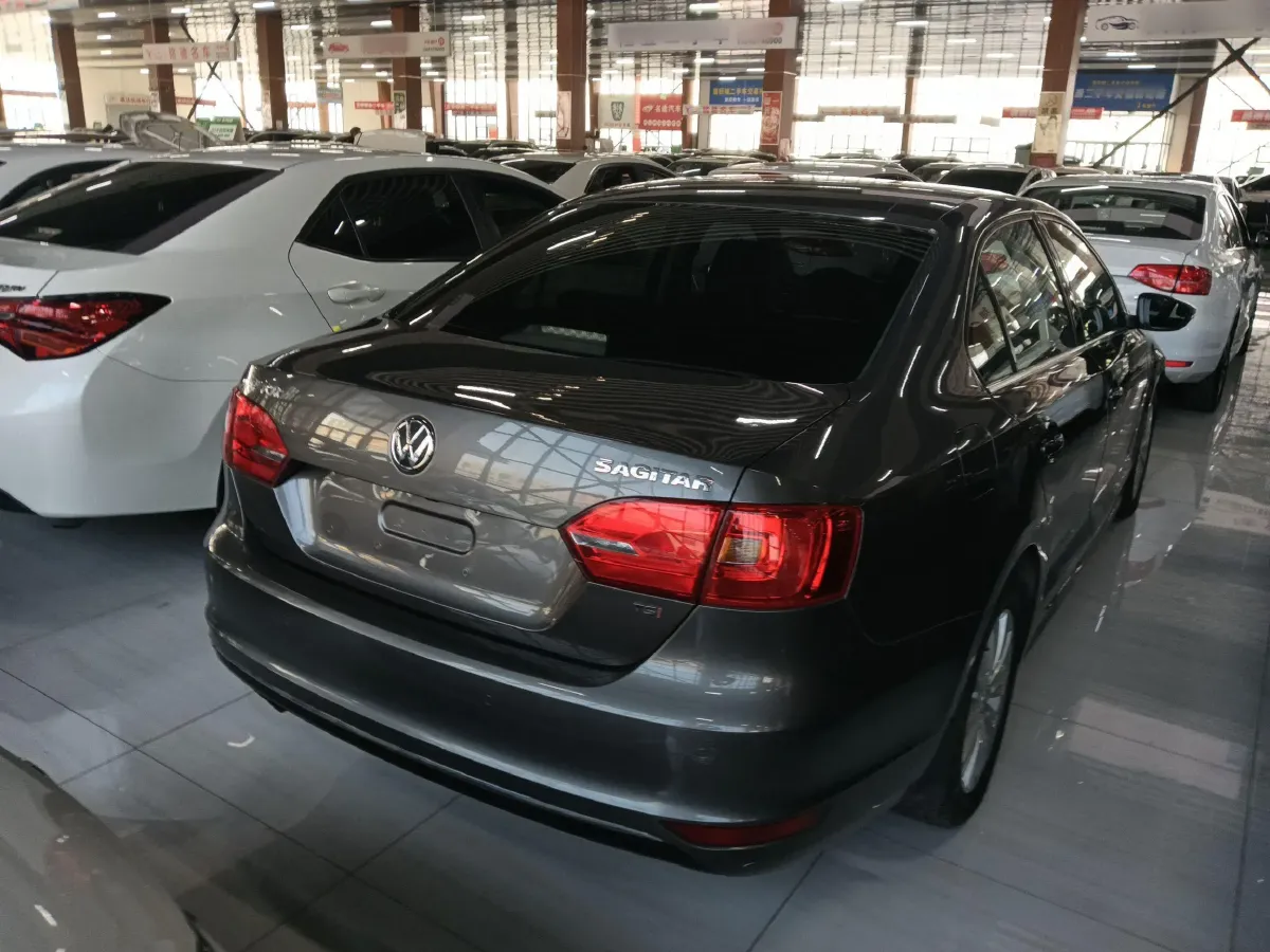 2014 Volkswagen Sagitar 1.4T 131HP L4 5MT,autocango,china used car exporter,china ev exporter,chinese used car exporter,chinese used ev exporter