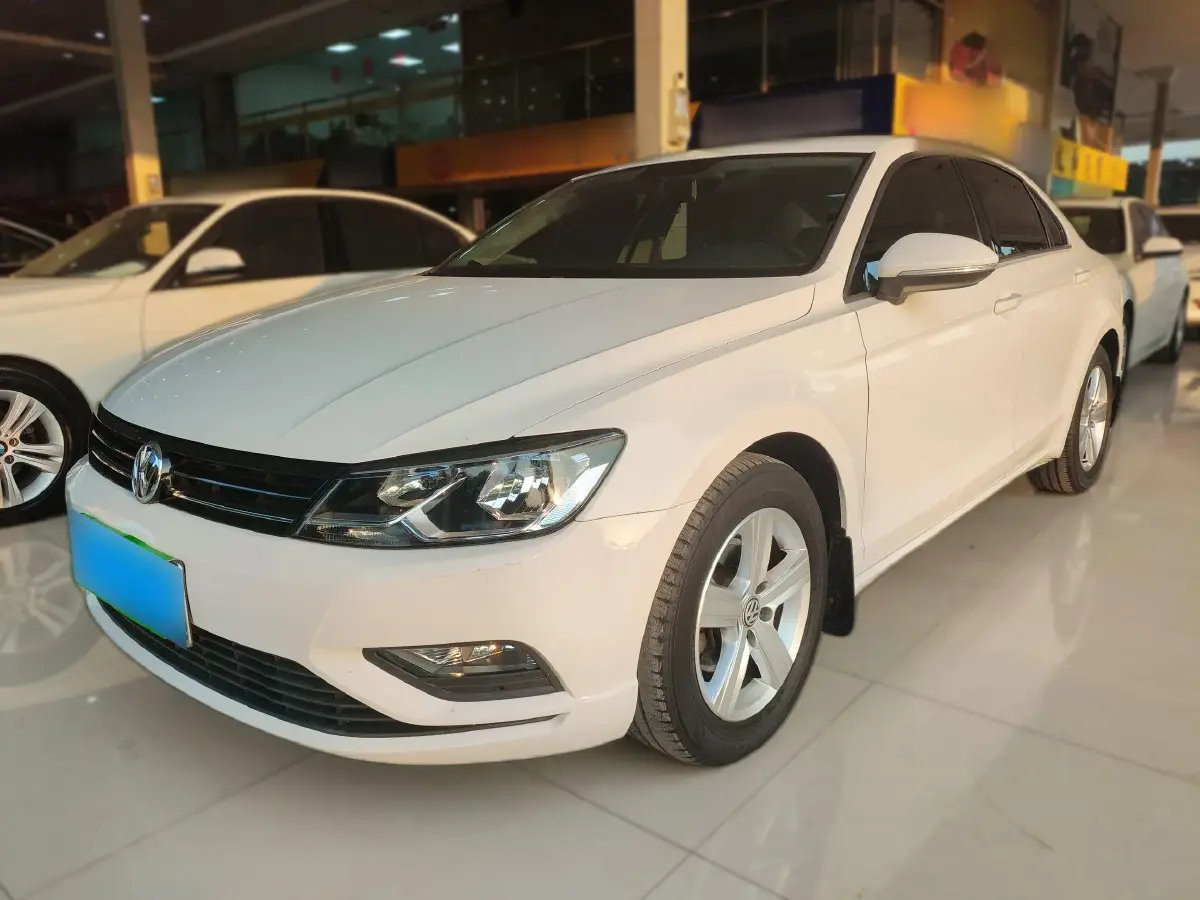 2015 Volkswagen Lamando 1.4T 131HP L4 5MT
