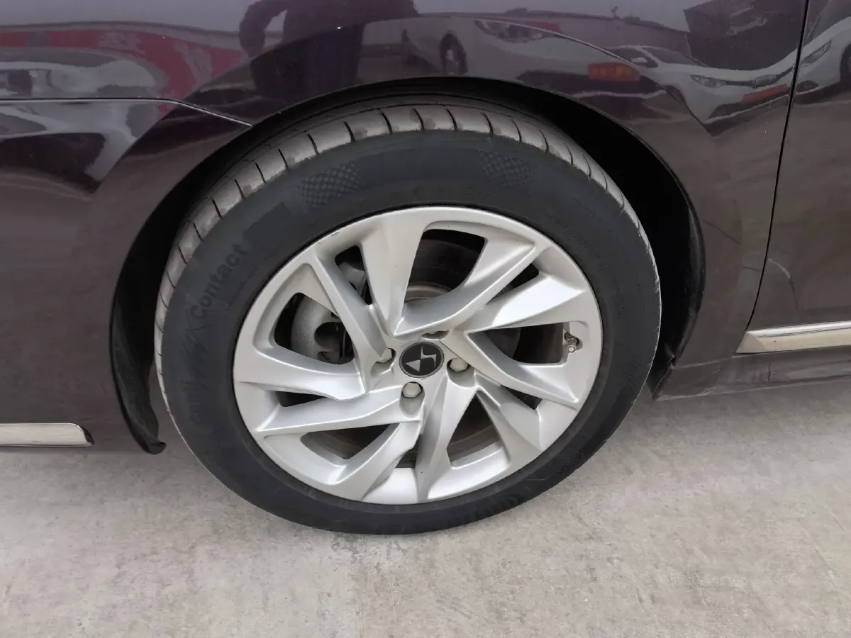 2014 DS 5LS 1.8L 139HP L4 6AT,autocango,china used car exporter,china ev exporter,chinese used car exporter,chinese used ev exporter