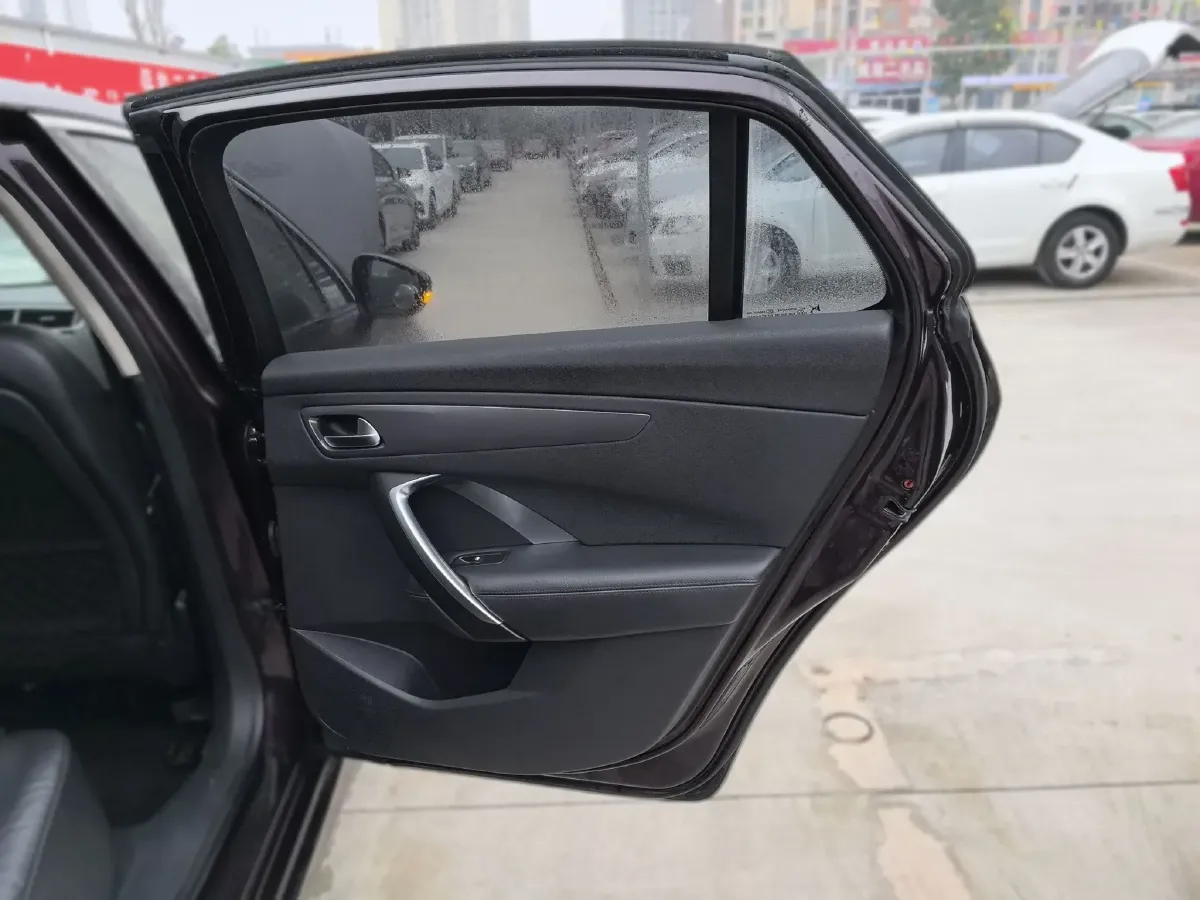 2014 DS 5LS 1.8L 139HP L4 6AT,autocango,china used car exporter,china ev exporter,chinese used car exporter,chinese used ev exporter