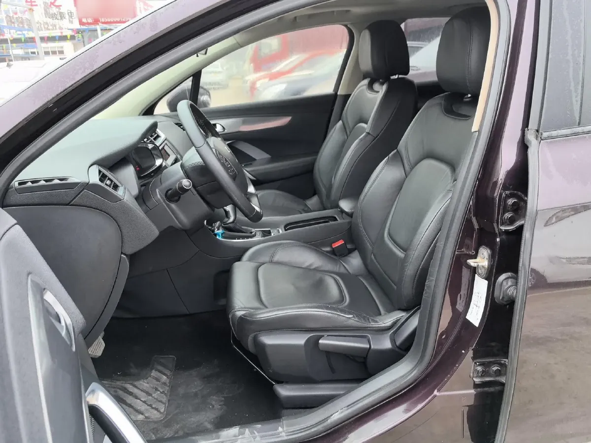 2014 DS 5LS 1.8L 139HP L4 6AT,autocango,china used car exporter,china ev exporter,chinese used car exporter,chinese used ev exporter