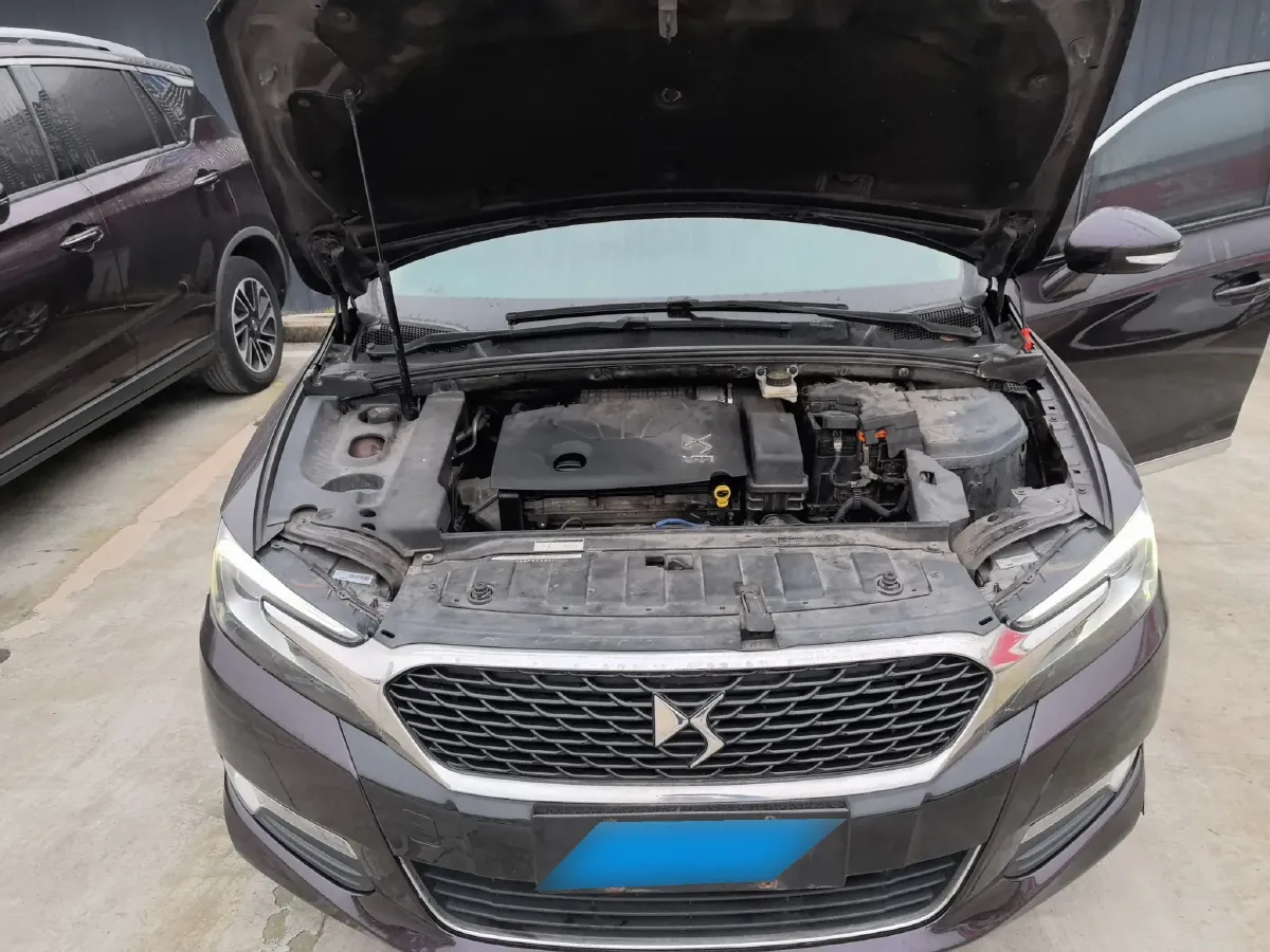 2014 DS 5LS 1.8L 139HP L4 6AT,autocango,china used car exporter,china ev exporter,chinese used car exporter,chinese used ev exporter