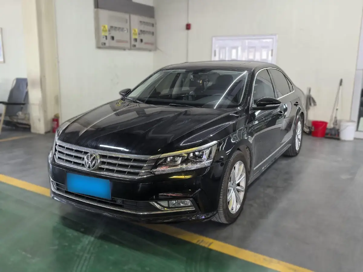 2016 Volkswagen Passat 1.8T 180HP L4 7DCT