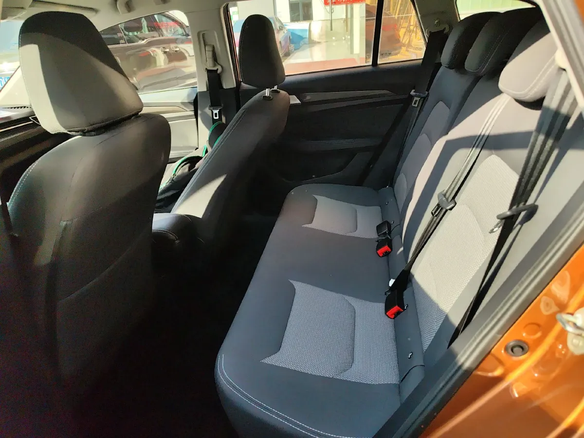 2018 FAW Jumpal CX65 1.5L 113HP L4 5MT,autocango,china used car exporter,china ev exporter,chinese used car exporter,chinese used ev exporter