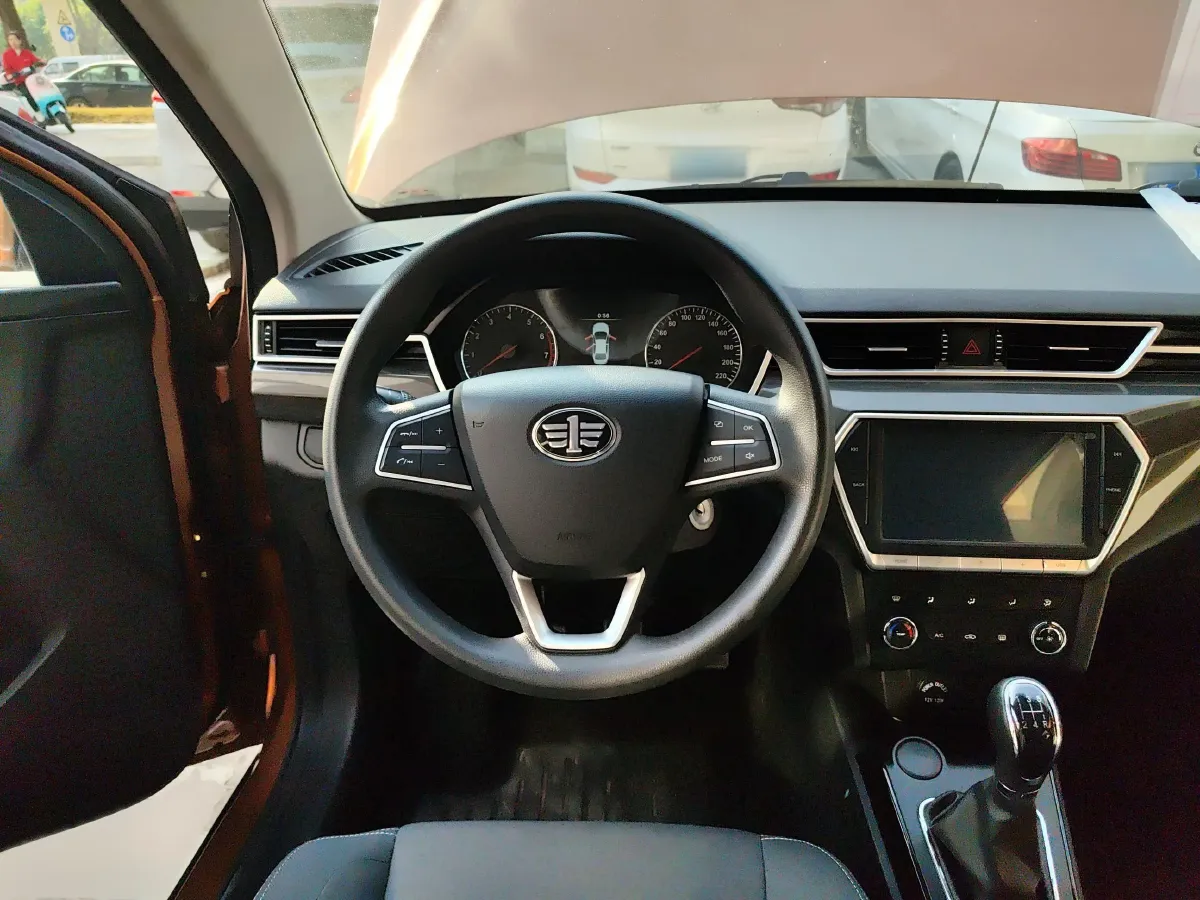 2018 FAW Jumpal CX65 1.5L 113HP L4 5MT,autocango,china used car exporter,china ev exporter,chinese used car exporter,chinese used ev exporter