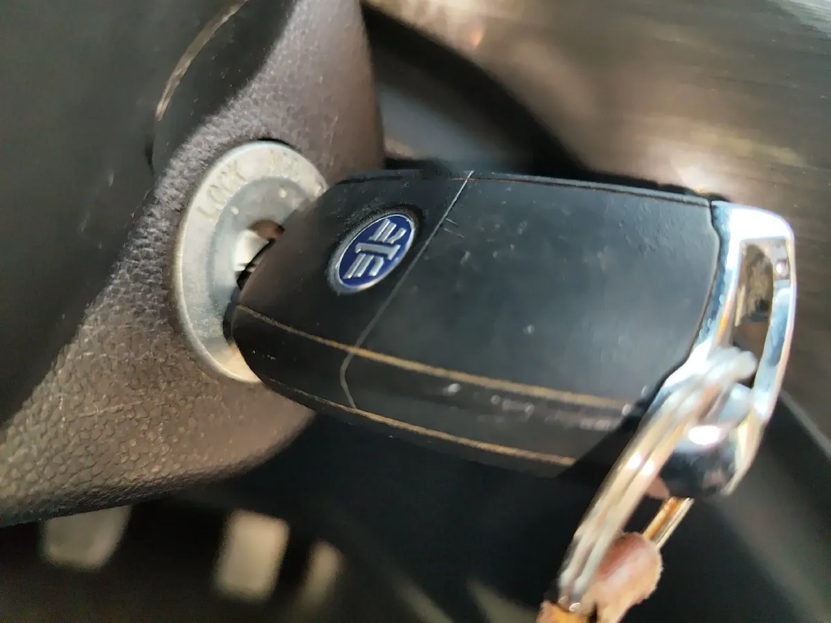 2018 FAW Jumpal CX65 1.5L 113HP L4 5MT,autocango,china used car exporter,china ev exporter,chinese used car exporter,chinese used ev exporter