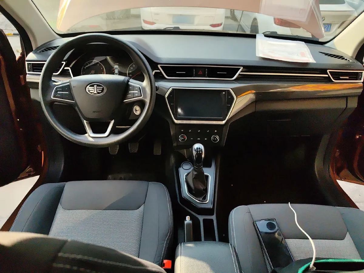 2018 FAW Jumpal CX65 1.5L 113HP L4 5MT,autocango,china used car exporter,china ev exporter,chinese used car exporter,chinese used ev exporter