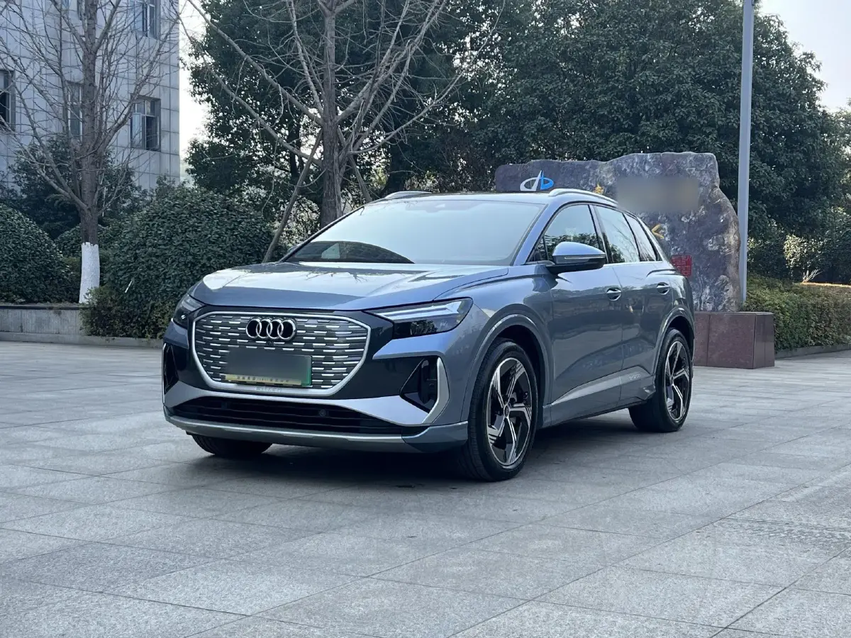 2024 Audi Q4 e-tron BEV 84.8KWH