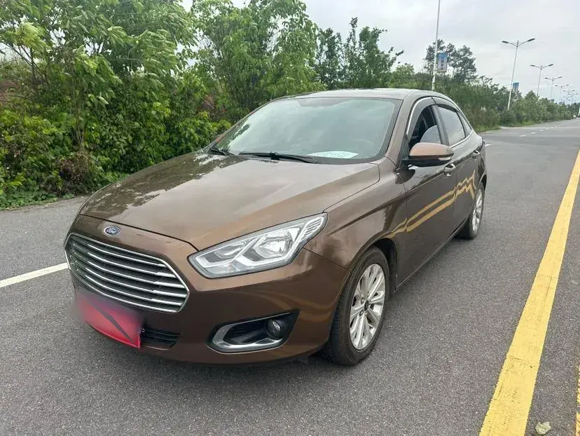 2015 Ford Escort 1.5L 113HP L4 6AT