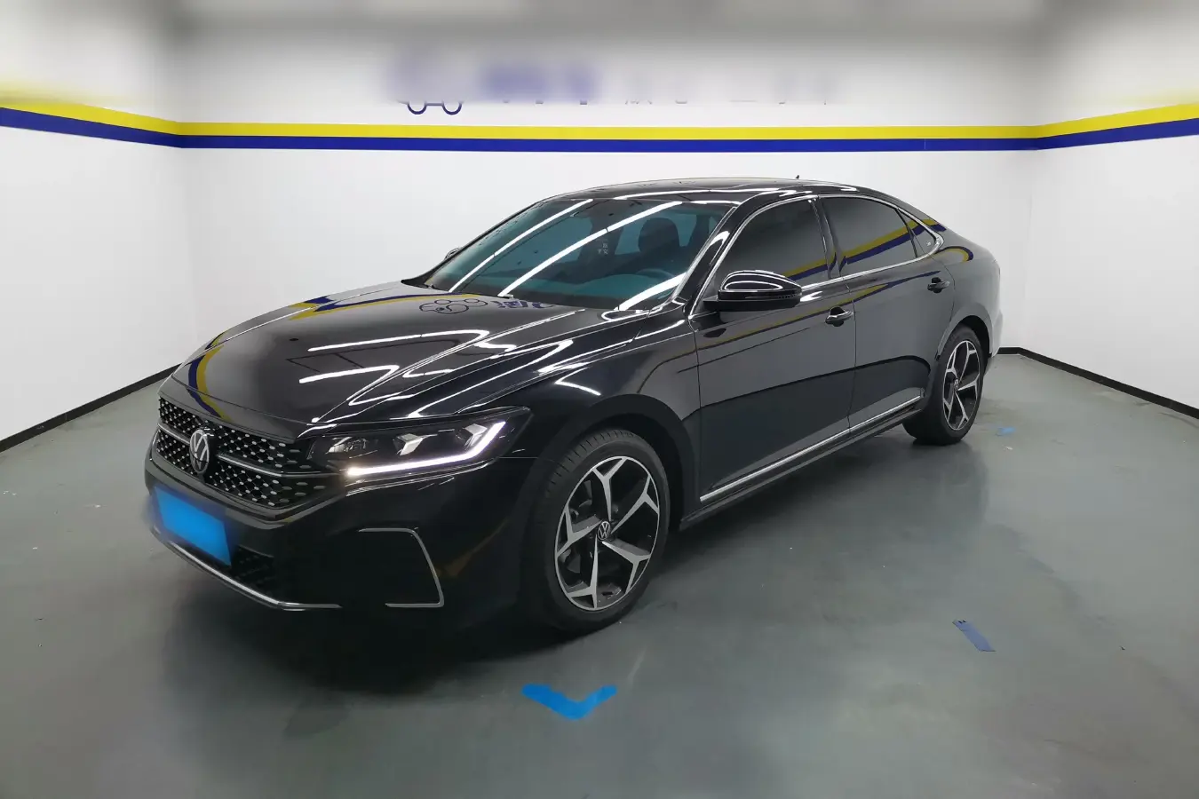 2023 Volkswagen Passat 2.0T 186HP L4 7DCT