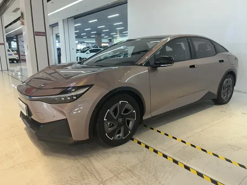 2023 Toyota bZ3 BEV 65.28KWH
