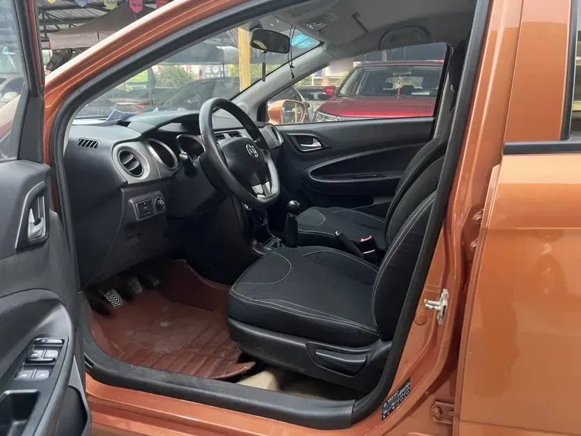 2014 Brilliance Auto H220 1.5L 105HP L4 5MT,autocango,china used car exporter,china ev exporter,chinese used car exporter,chinese used ev exporter