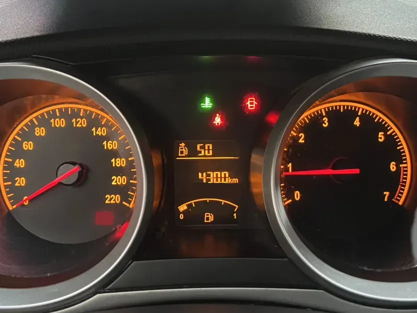 2014 Brilliance Auto H220 1.5L 105HP L4 5MT,autocango,china used car exporter,china ev exporter,chinese used car exporter,chinese used ev exporter