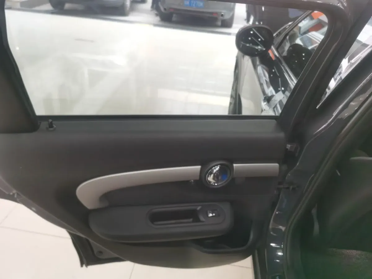 2021 MINI JCW CLUBMAN 2.0T 272HP L4 8AT,autocango,china used car exporter,china ev exporter,chinese used car exporter,chinese used ev exporter