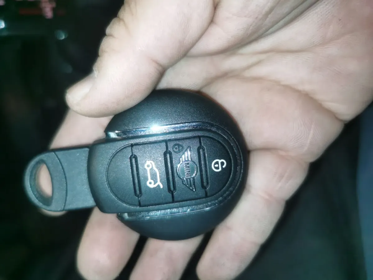 2021 MINI JCW CLUBMAN 2.0T 272HP L4 8AT,autocango,china used car exporter,china ev exporter,chinese used car exporter,chinese used ev exporter