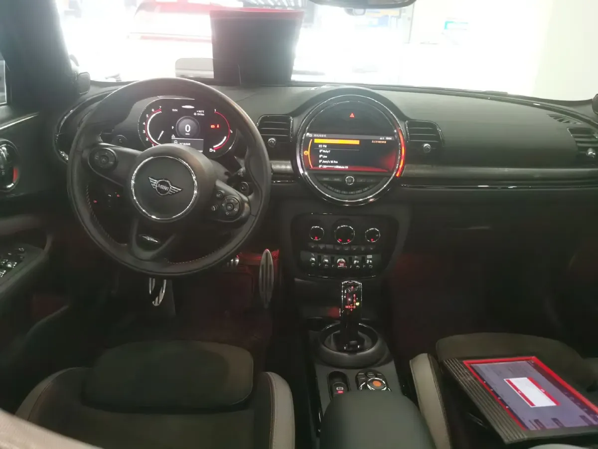 2021 MINI JCW CLUBMAN 2.0T 272HP L4 8AT,autocango,china used car exporter,china ev exporter,chinese used car exporter,chinese used ev exporter