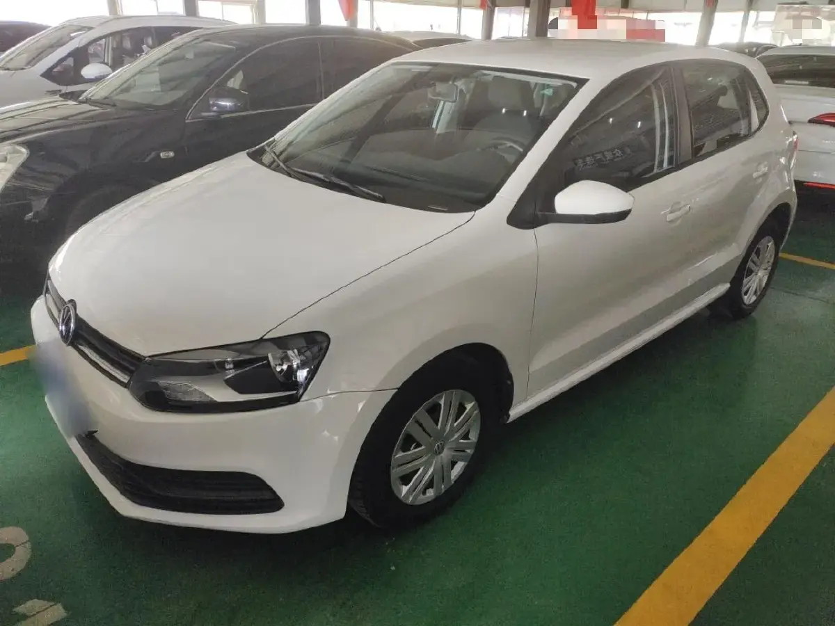 2016 Volkswagen Polo 1.4L 90HP L4 6AT