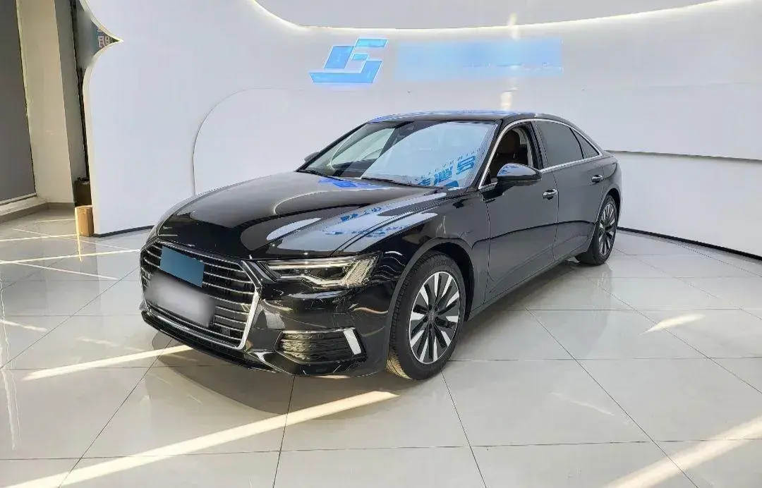 2021 Audi A6L 2.0T 224HP L4 7DCT