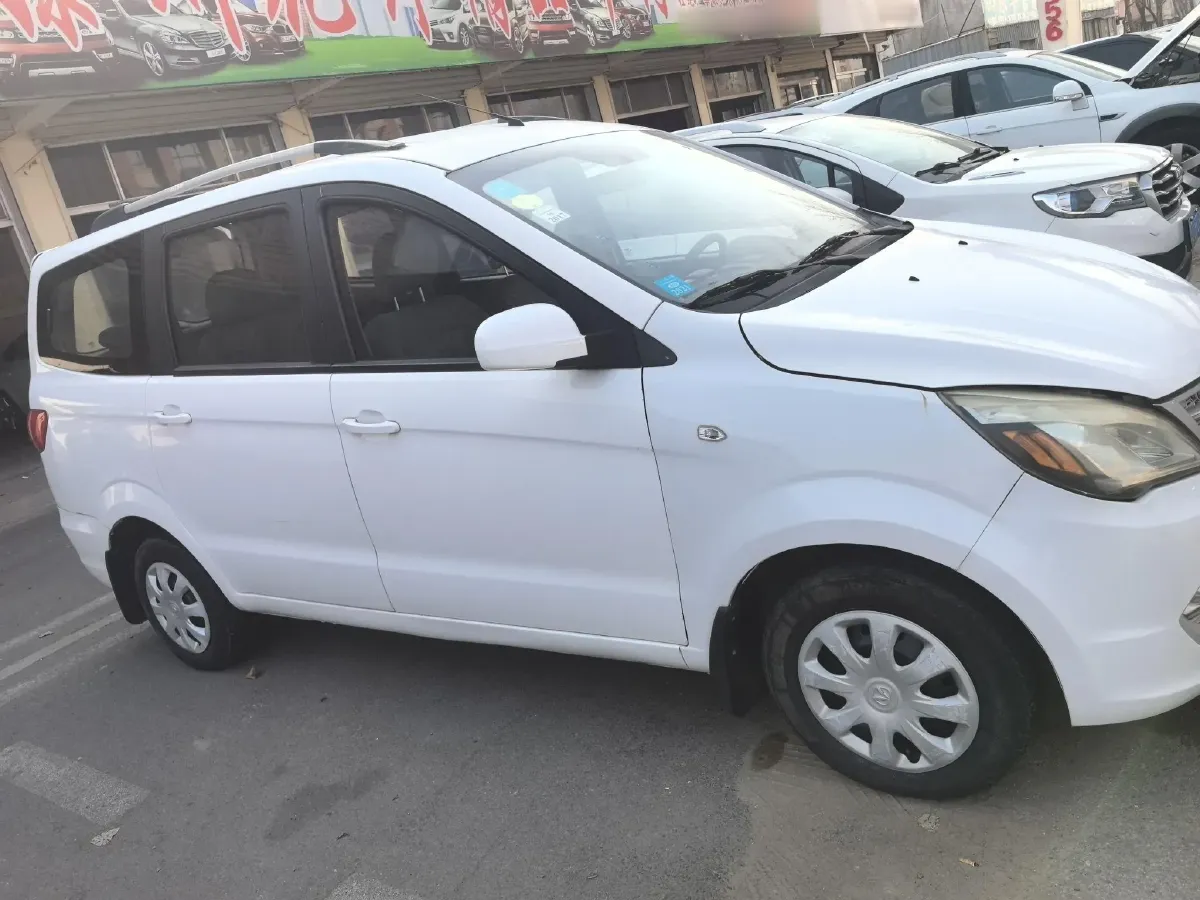 2014 BAIC WeiWang M20 1.5L 102HP L4 5MT,autocango,china used car exporter,china ev exporter,chinese used car exporter,chinese used ev exporter