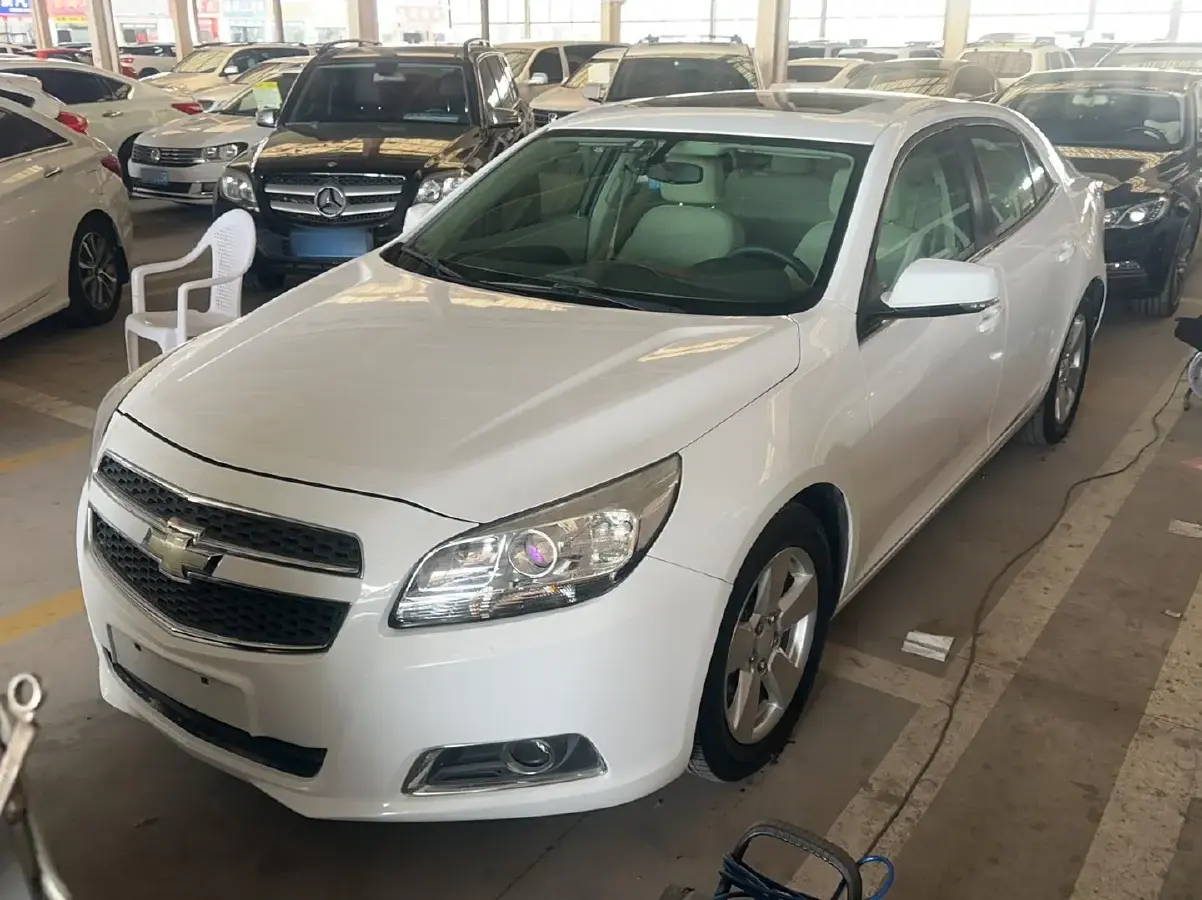 2014 Chevrolet Malibu 2.0L 154HP L4 6AT