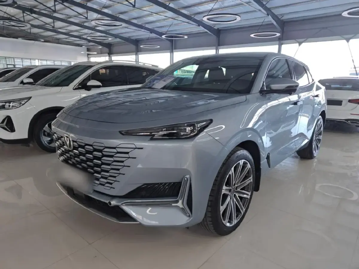 2021 ChangAn UNI-K 2.0T 233HP L4 8AT