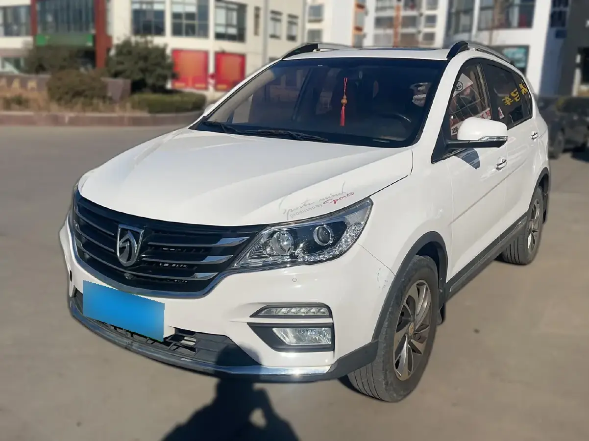 2017 BaoJun 560 1.8L 137HP L4 5AMT