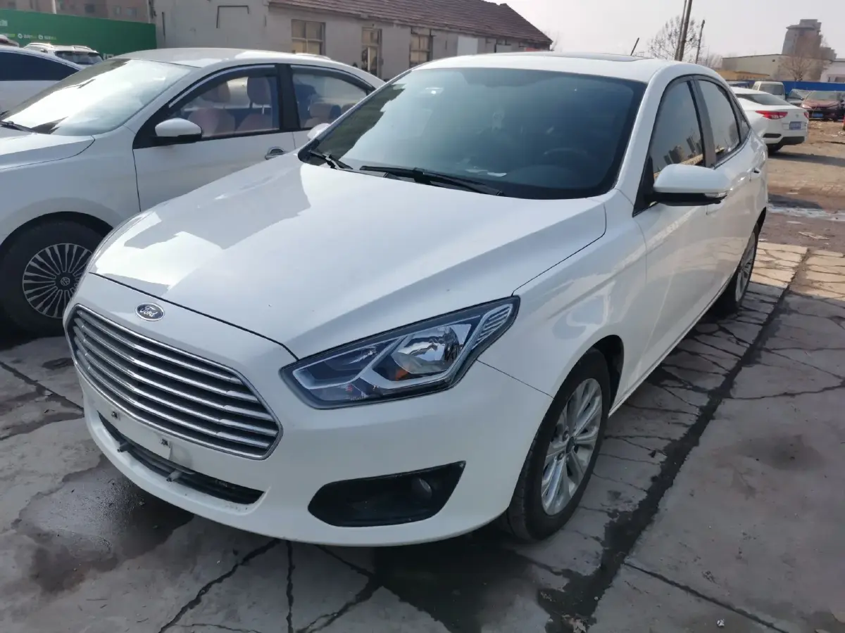 2017 Ford Escort 1.5L 113HP L4 6AT