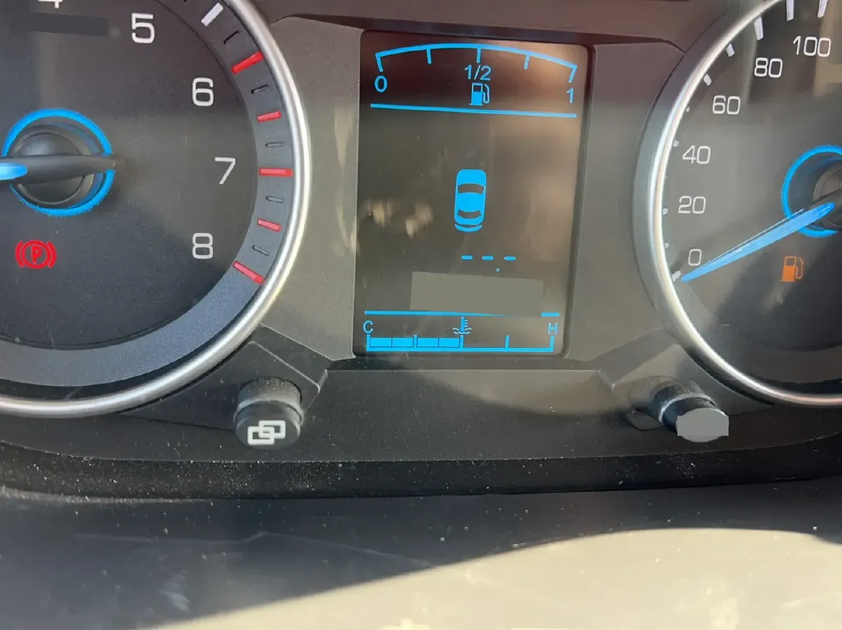 2015 Enranger 737 1.5L 113HP L4 5MT,autocango,china used car exporter,china ev exporter,chinese used car exporter,chinese used ev exporter