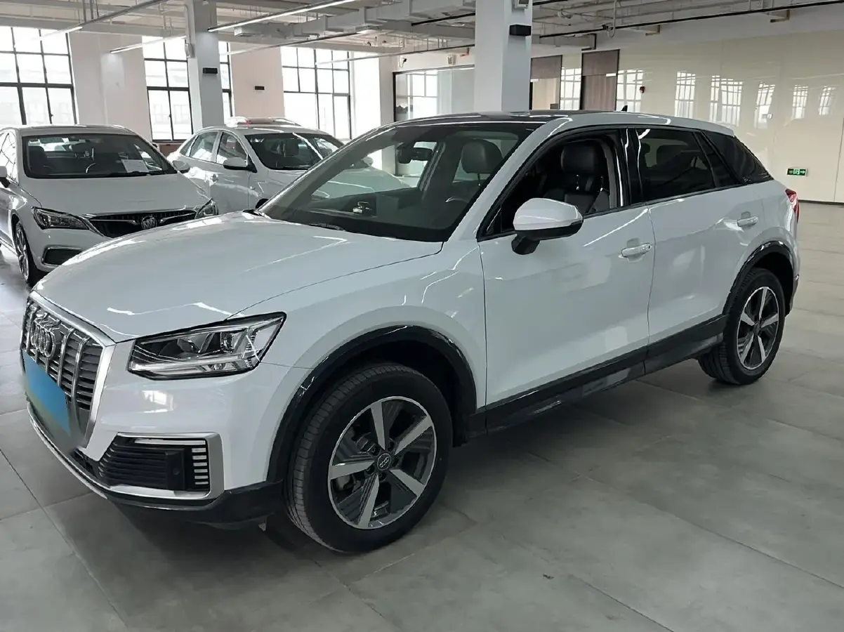 2019 Audi Q2L e-tron BEV 39.7KWH