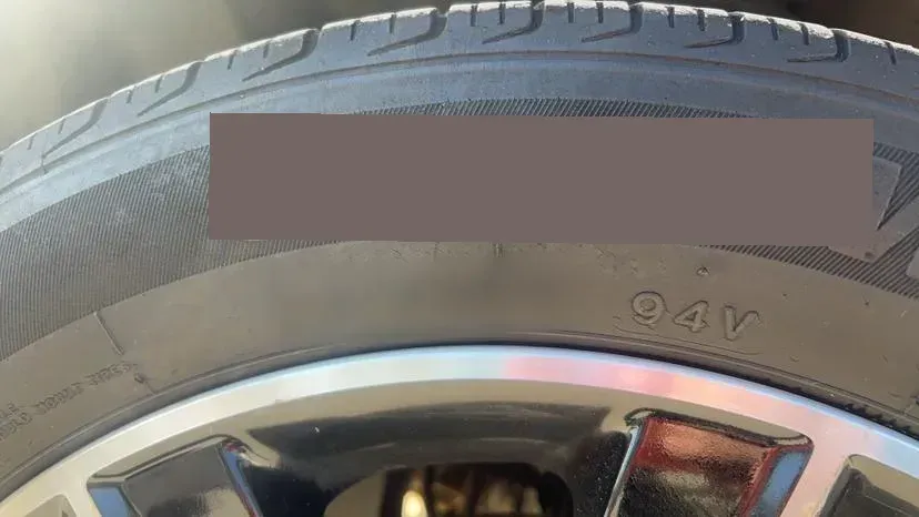 2017 FAW Senia R7 1.6L 116HP L4 5MT,autocango,china used car exporter,china ev exporter,chinese used car exporter,chinese used ev exporter