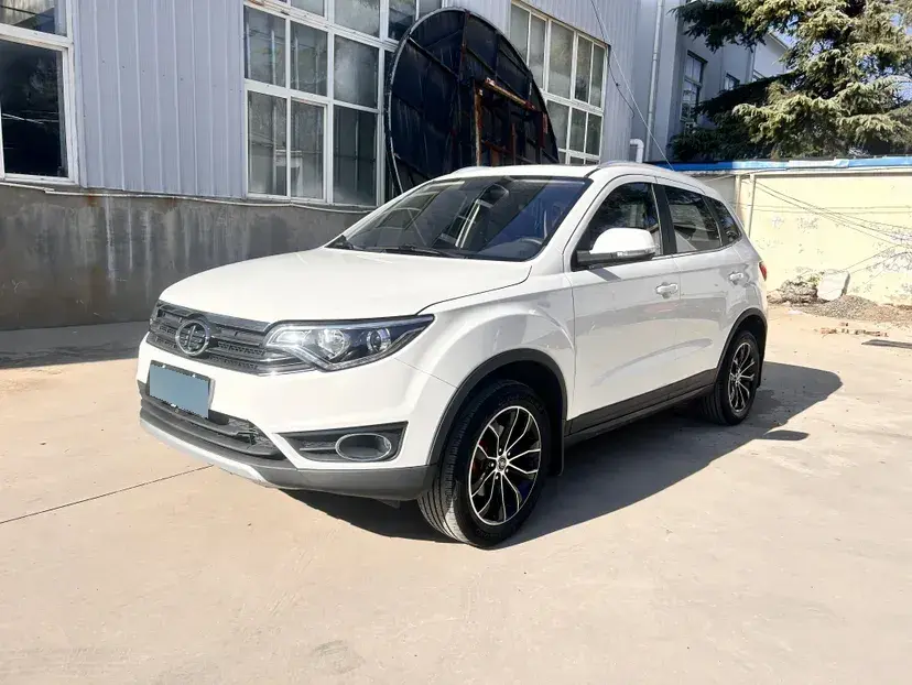 2017 FAW Senia R7 1.6L 116HP L4 5MT