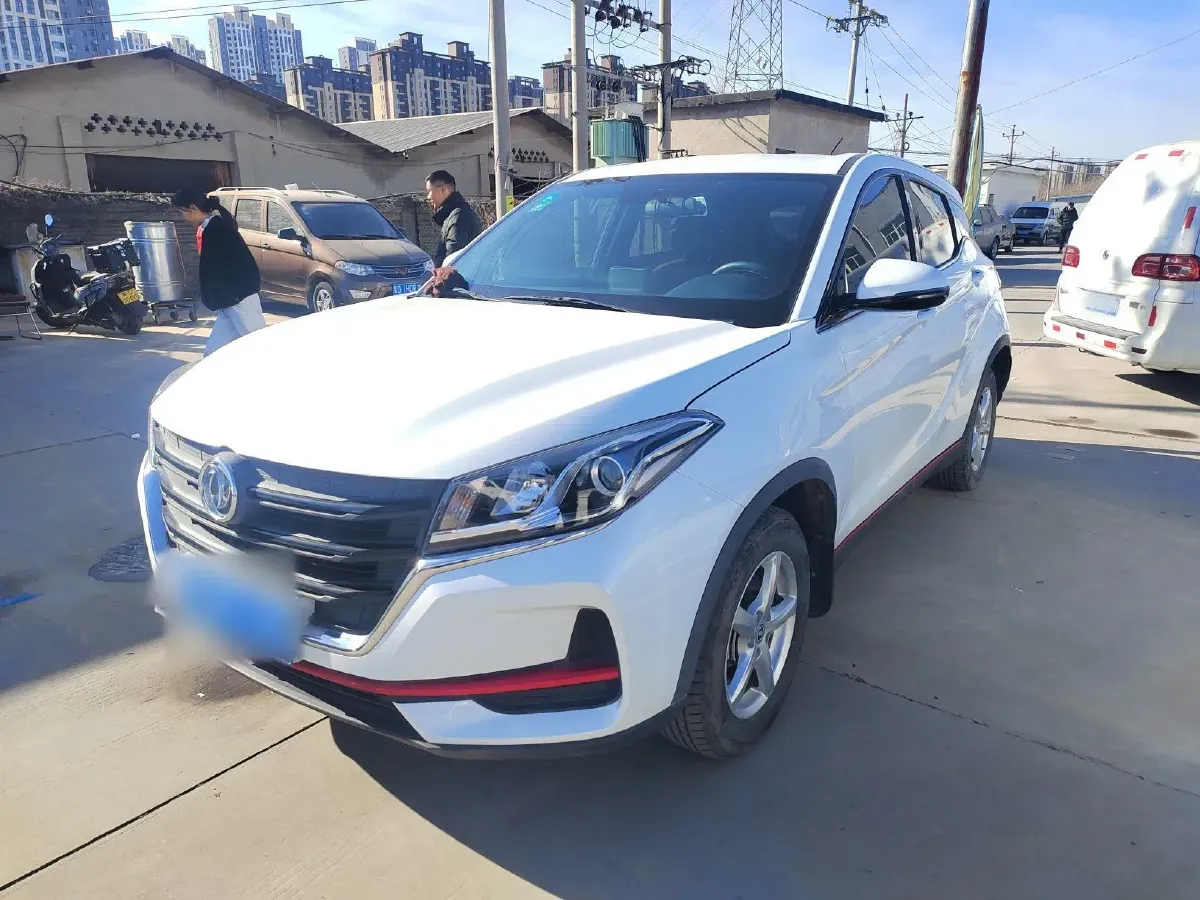 2021 DongFeng Fengon Fengon 500 1.5L 116HP L4 5MT,autocango,china used car exporter,china ev exporter,chinese used car exporter,chinese used ev exporter