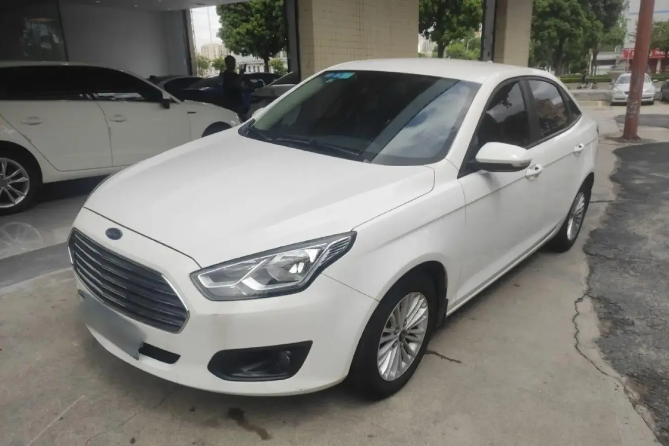 2015 Ford Escort 1.5L 113HP L4 6AT