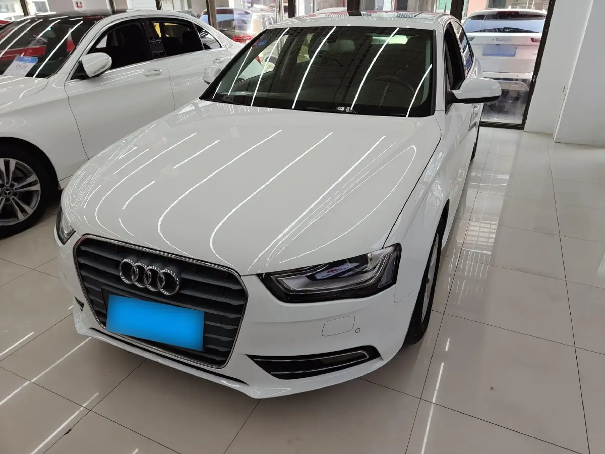 2015 Audi A4L 2.0T 180HP L4 CVT