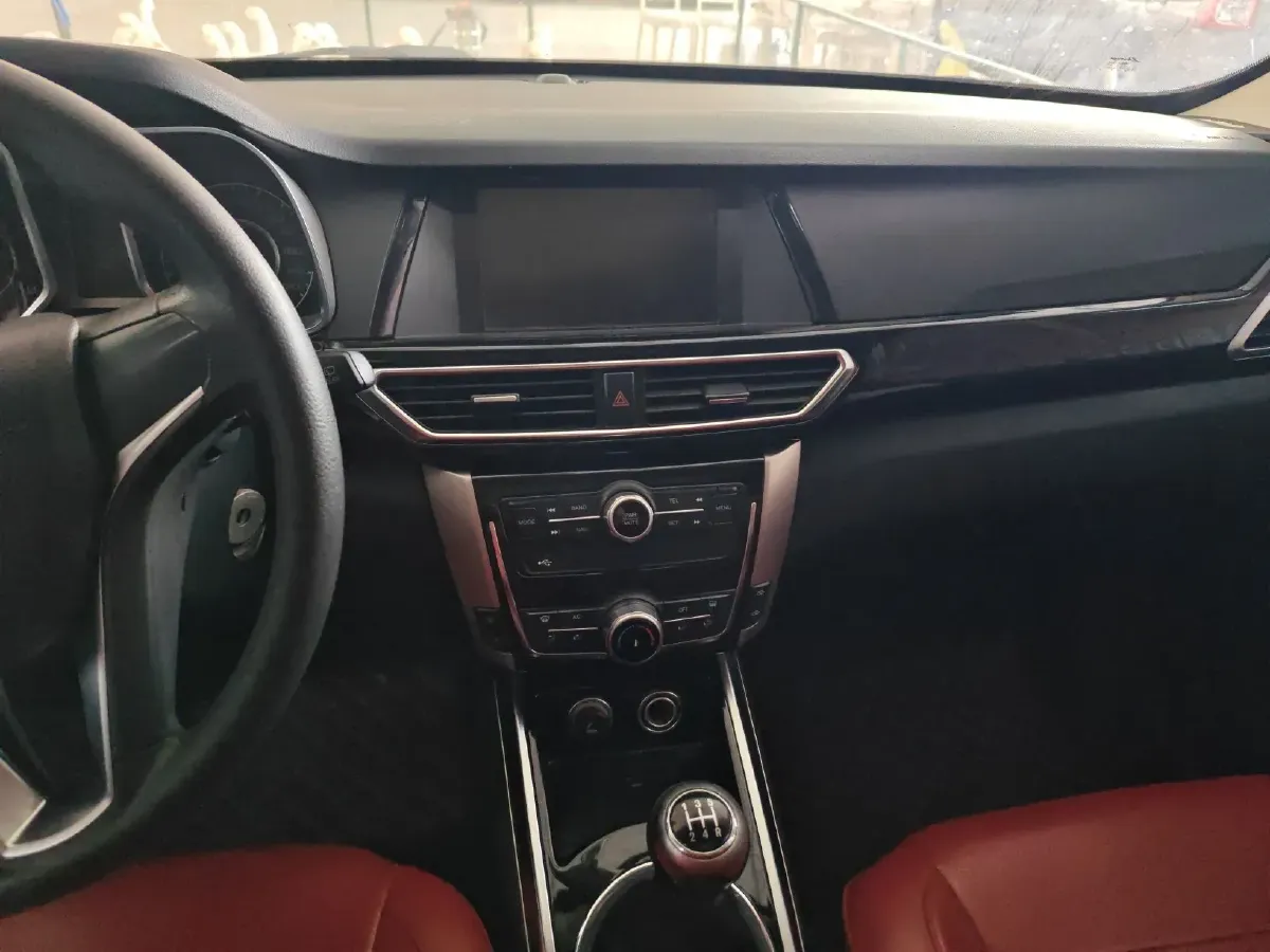 2019 Dorcen G60 1.6L 116HP L4 5MT,autocango,china used car exporter,china ev exporter,chinese used car exporter,chinese used ev exporter