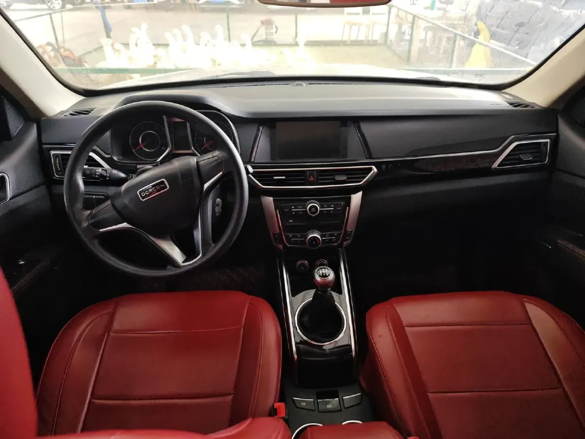 2019 Dorcen G60 1.6L 116HP L4 5MT,autocango,china used car exporter,china ev exporter,chinese used car exporter,chinese used ev exporter