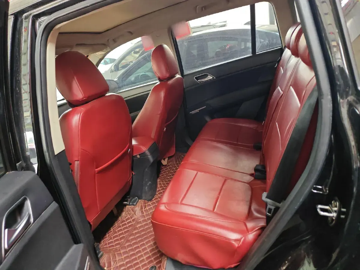 2019 Dorcen G60 1.6L 116HP L4 5MT,autocango,china used car exporter,china ev exporter,chinese used car exporter,chinese used ev exporter