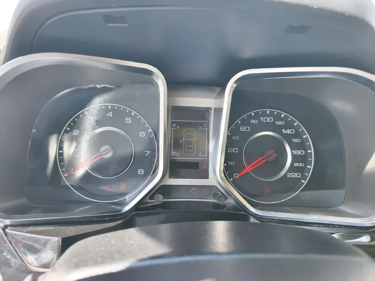 2017 Zotye Damy X5 1.6L 116HP L4 5MT,autocango,china used car exporter,china ev exporter,chinese used car exporter,chinese used ev exporter