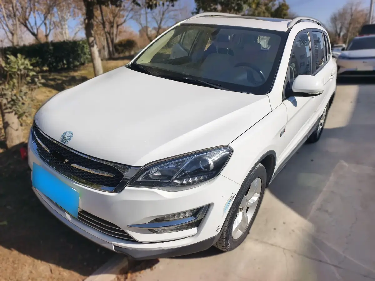 2017 Zotye Damy X5 1.6L 116HP L4 5MT 2017 Zotye Damy X5 1.6L 116HP L4 5MT