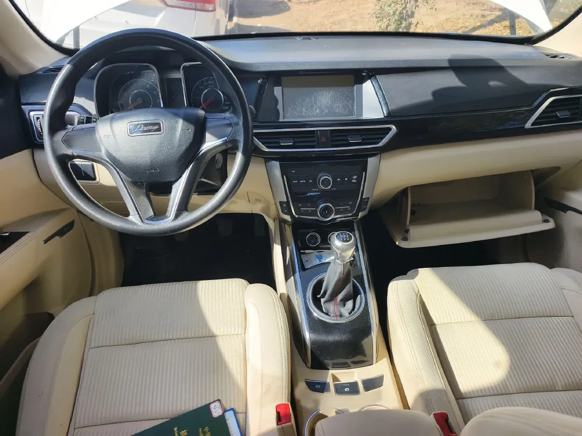 2017 Zotye Damy X5 1.6L 116HP L4 5MT,autocango,china used car exporter,china ev exporter,chinese used car exporter,chinese used ev exporter