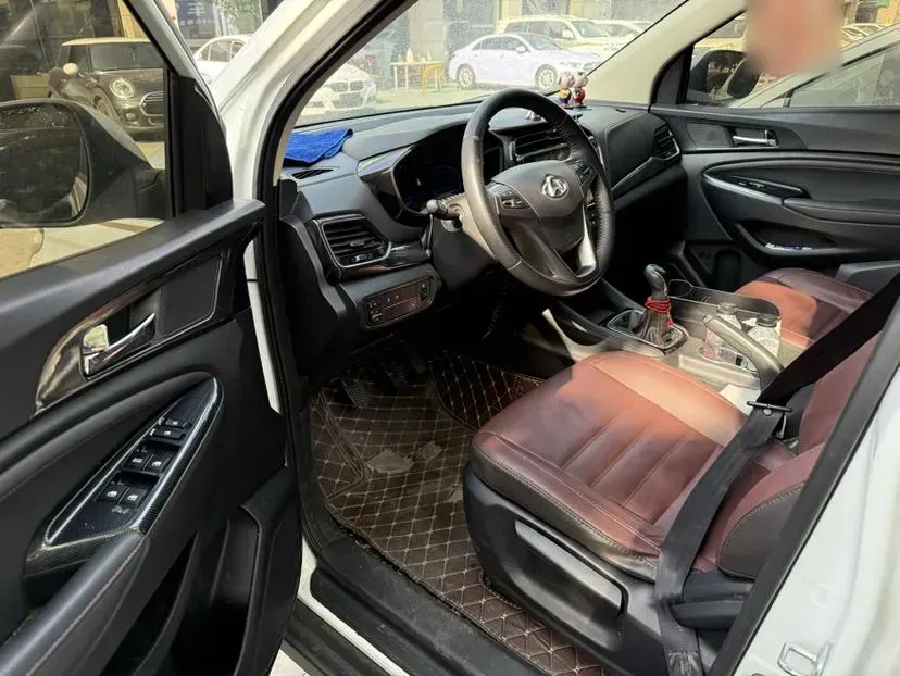 2017 ChangAn Oshan A800 1.6L 125HP L4 5MT,autocango,china used car exporter,china ev exporter,chinese used car exporter,chinese used ev exporter