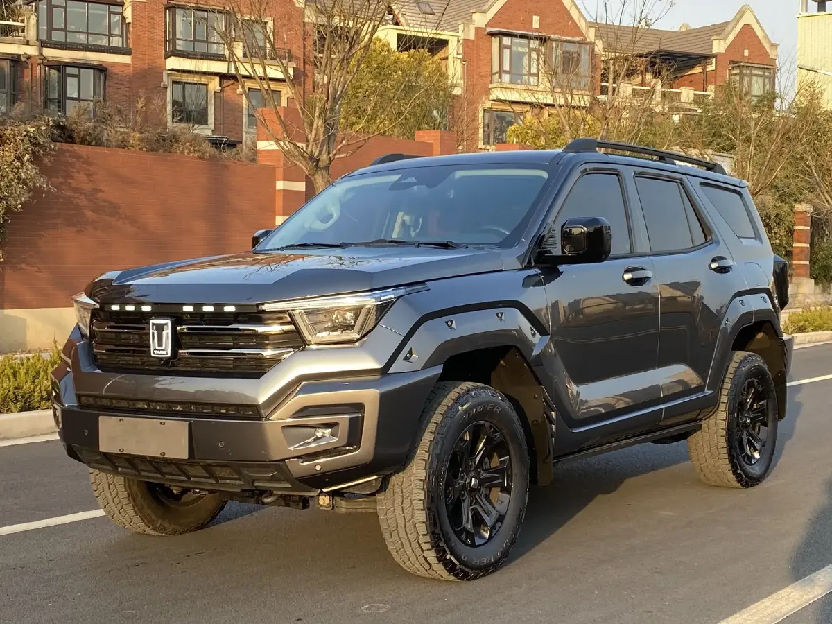 2023 Tank 400 2.0T 252HP L4 9AT PHEV 37.1KWH