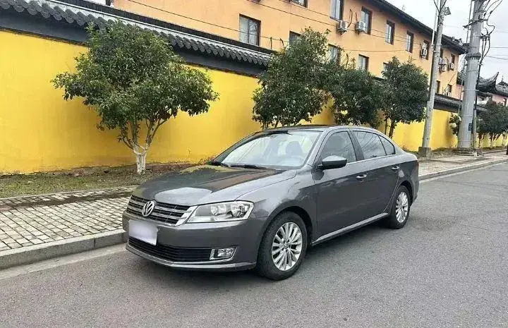 2013 Volkswagen Lavida 1.6L 110HP L4 6AT