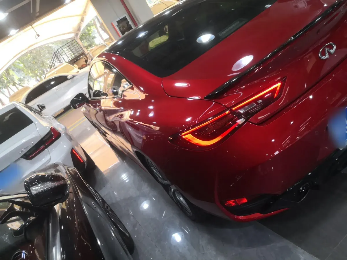 2017 Infiniti Q60 2.0T 211HP L4 7AT,autocango,china used car exporter,china ev exporter,chinese used car exporter,chinese used ev exporter