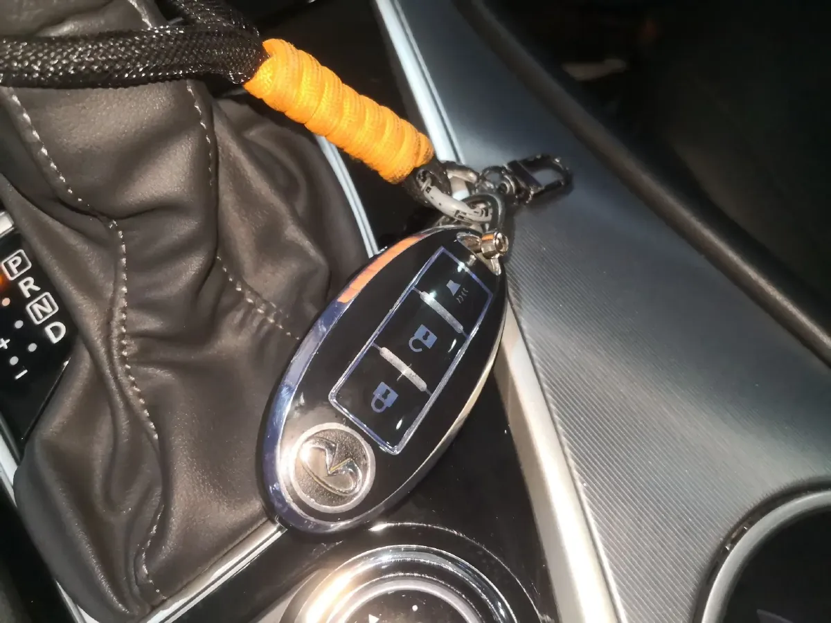 2017 Infiniti Q60 2.0T 211HP L4 7AT,autocango,china used car exporter,china ev exporter,chinese used car exporter,chinese used ev exporter