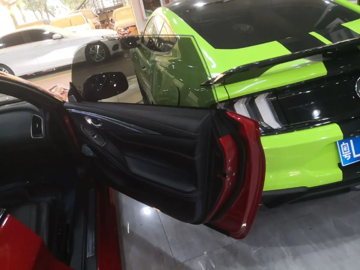 2017 Infiniti Q60 2.0T 211HP L4 7AT,autocango,china used car exporter,china ev exporter,chinese used car exporter,chinese used ev exporter