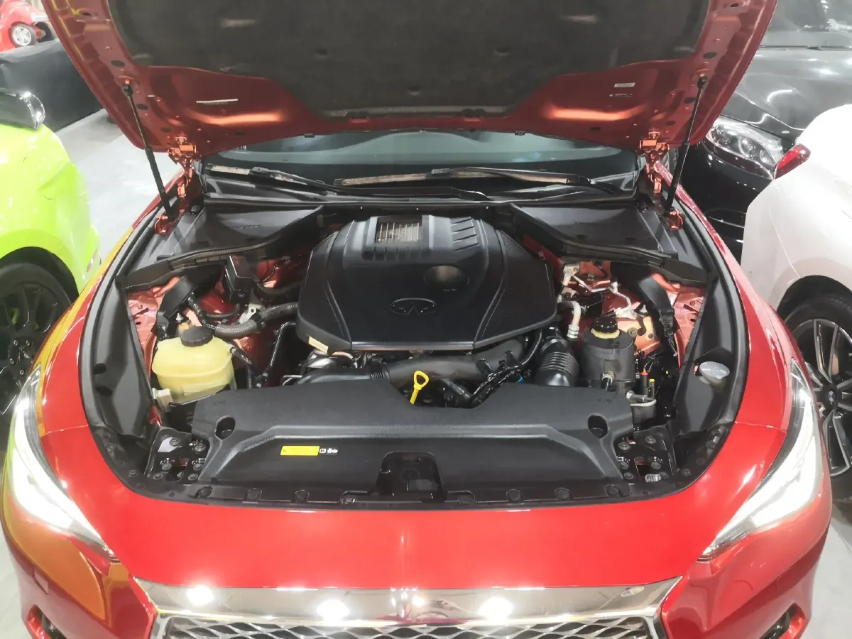 2017 Infiniti Q60 2.0T 211HP L4 7AT,autocango,china used car exporter,china ev exporter,chinese used car exporter,chinese used ev exporter