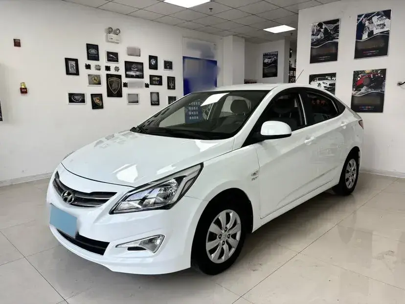 2014 Hyundai Reina 1.4L 107HP L4 5MT