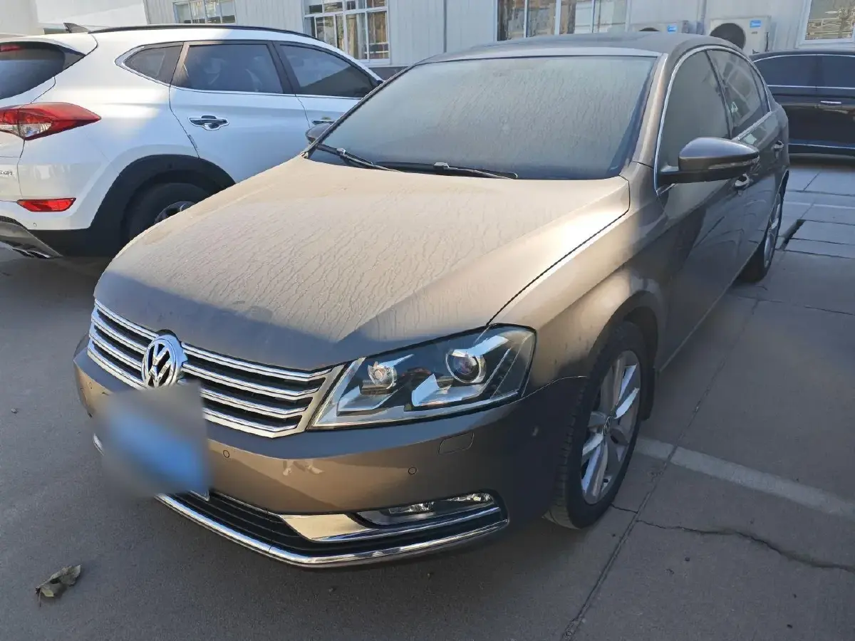 2013 Volkswagen Magotan 2.0T 200HP L4 6DCT