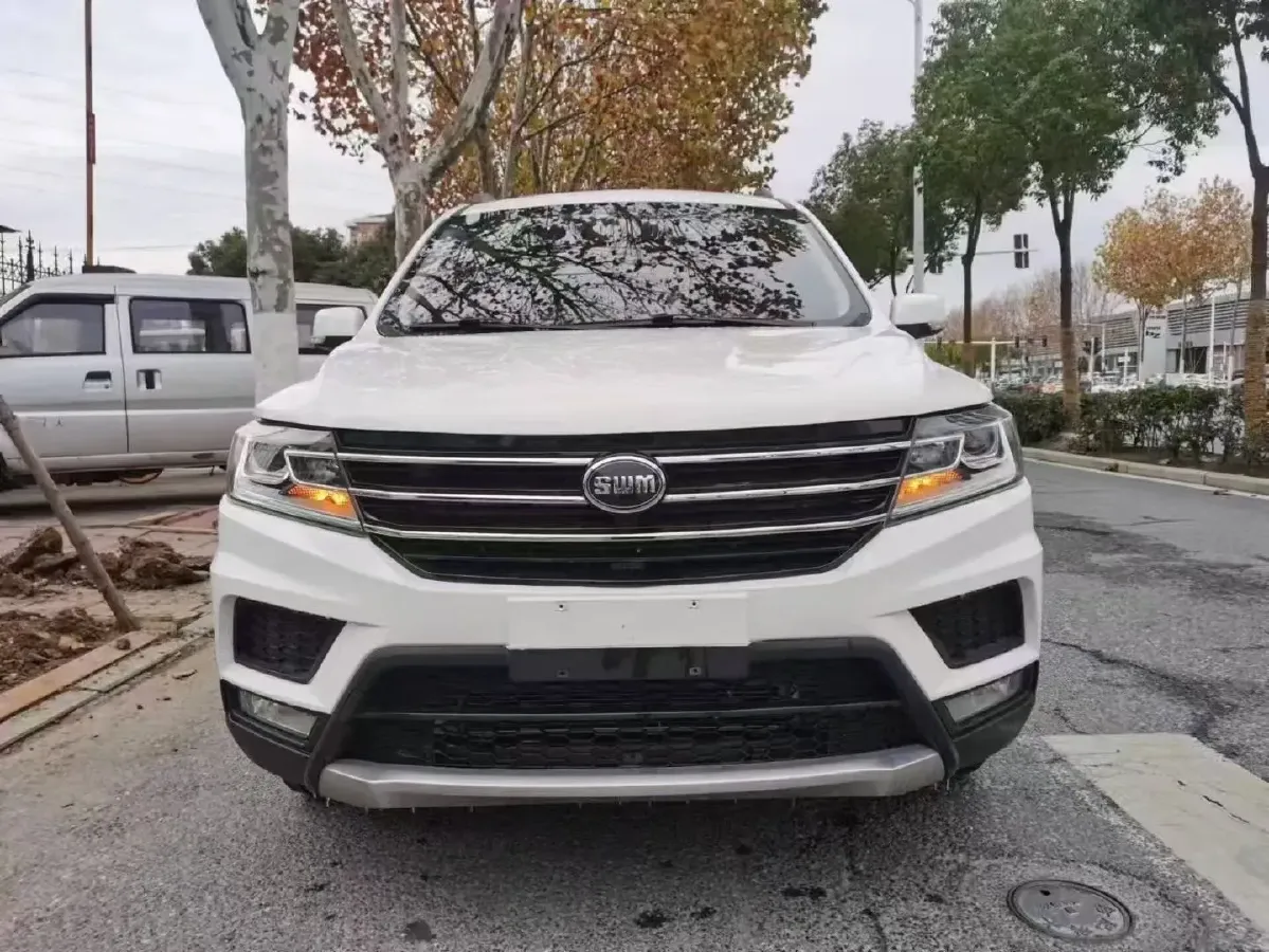 2020 SWM X3 1.5L 112HP L4 5MT,autocango,china used car exporter,china ev exporter,chinese used car exporter,chinese used ev exporter